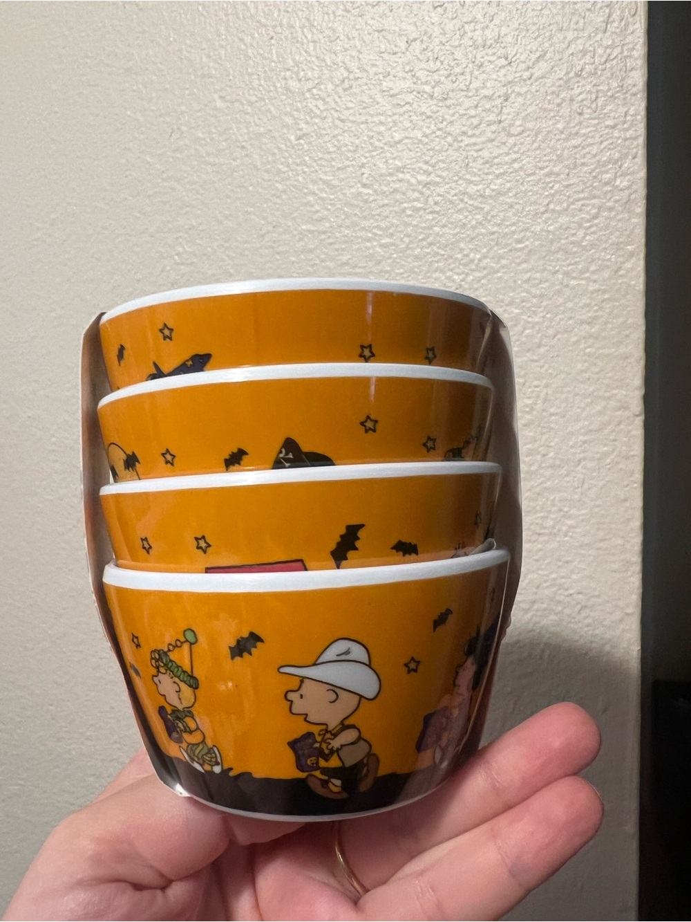 Peanuts Halloween Orange Snoopy Snack Bowls - Picture 2 of 4